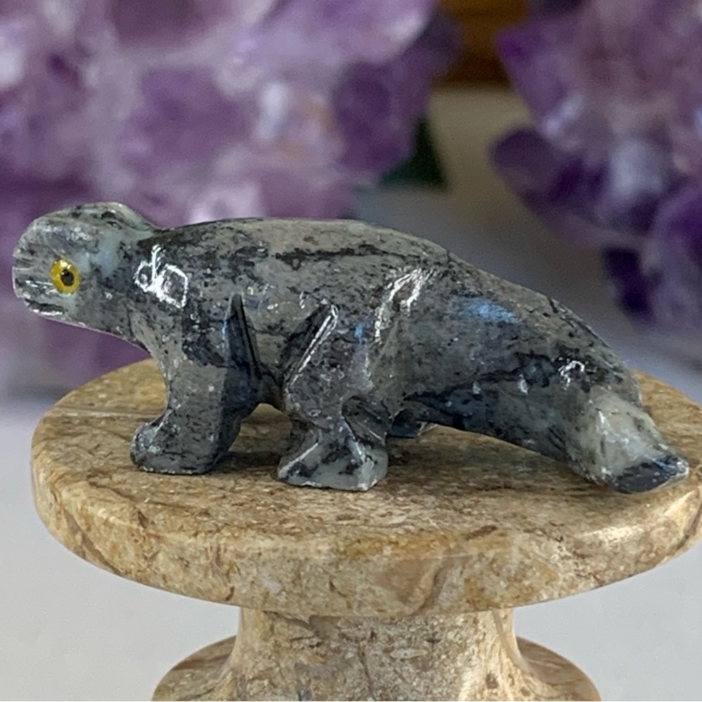 Miniature LIZARD Soapstone Figurine Stone Carving MINI Hand Carved Animal Figure - Picture 8 of 10